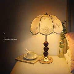 Traditional Floral Scalloped Shade Table Lamp with Pull Chain